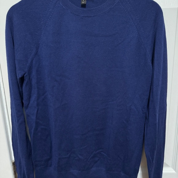 Men’s Crewneck Sweater (Small) - Premium Luxe Yarn  - Banana Republic - Picture 3 of 11